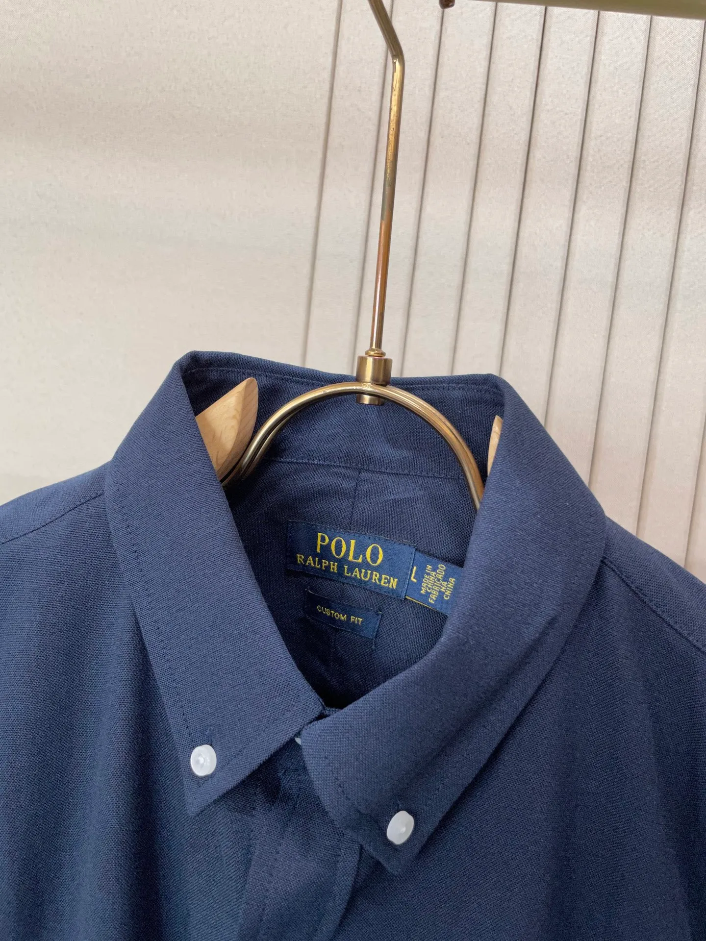 P220 🌸🌸🌸 POLO Ralph Lauren [High Quality] Classic shirt! Classic casual shirt made of pure cotton fabric with unique design, simple, clean and classic version design. It is a versatile style that can be switched at will. The fabric feels soft and delicate, highly breathable, close to the skin and comfortable to wear. It can be worn alone as an inner layer. Its versatile performance is beyond your imagination! The upper body of the ready-to-wear is simple and classic yet elegant! Size:M-XXL
